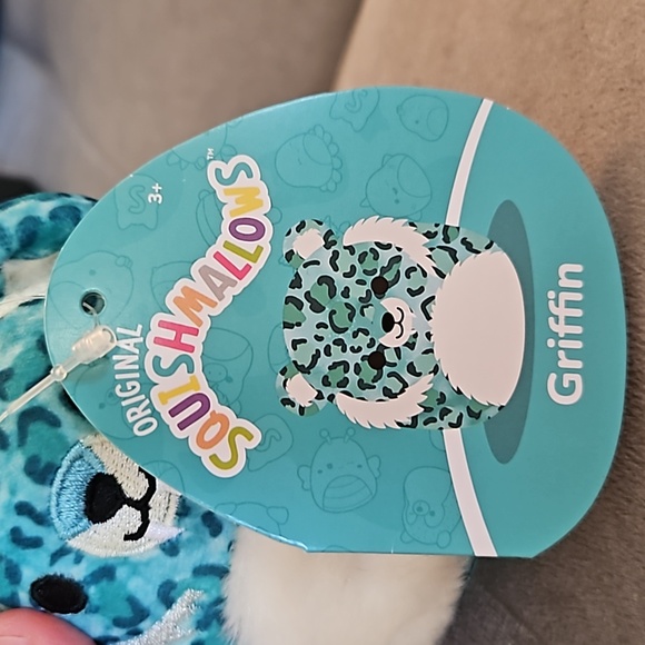 1/$6 or 2/$10 NWT Squishmallow Griffin Saber-Tooth Tiger Clip-On Keychain Plush - Picture 8 of 10